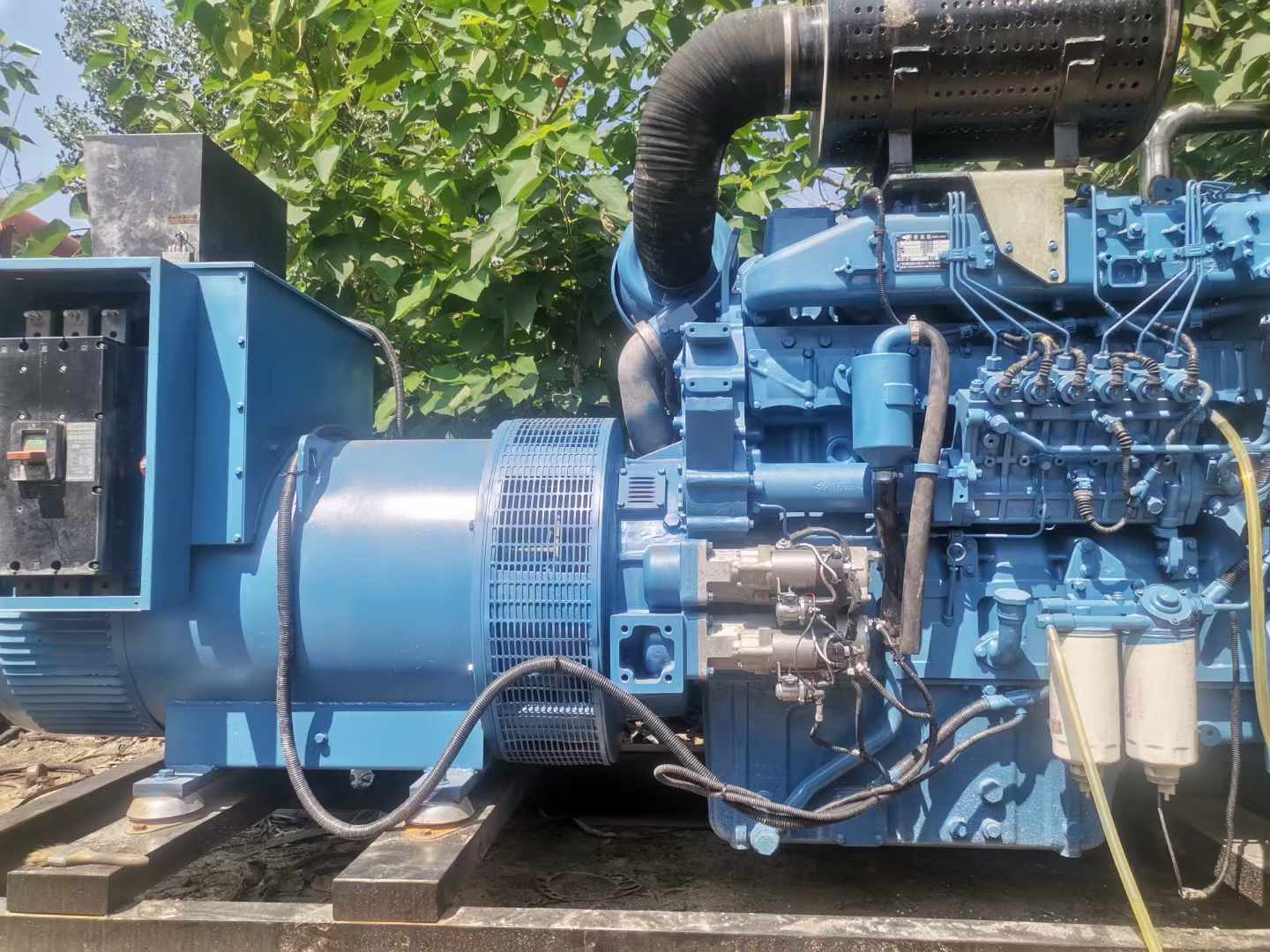 沅江详细说明降低 800kW 柴油发电机输出电流波动的方法